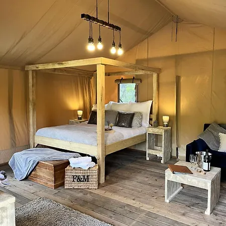 Teal Safari Tent Droitwich Exterior photo